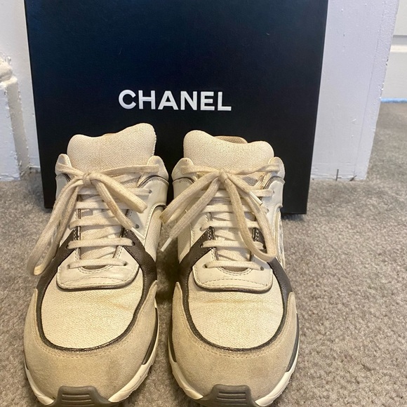 Chanel Sneakers size 38 (8) - Picture 5 of 7